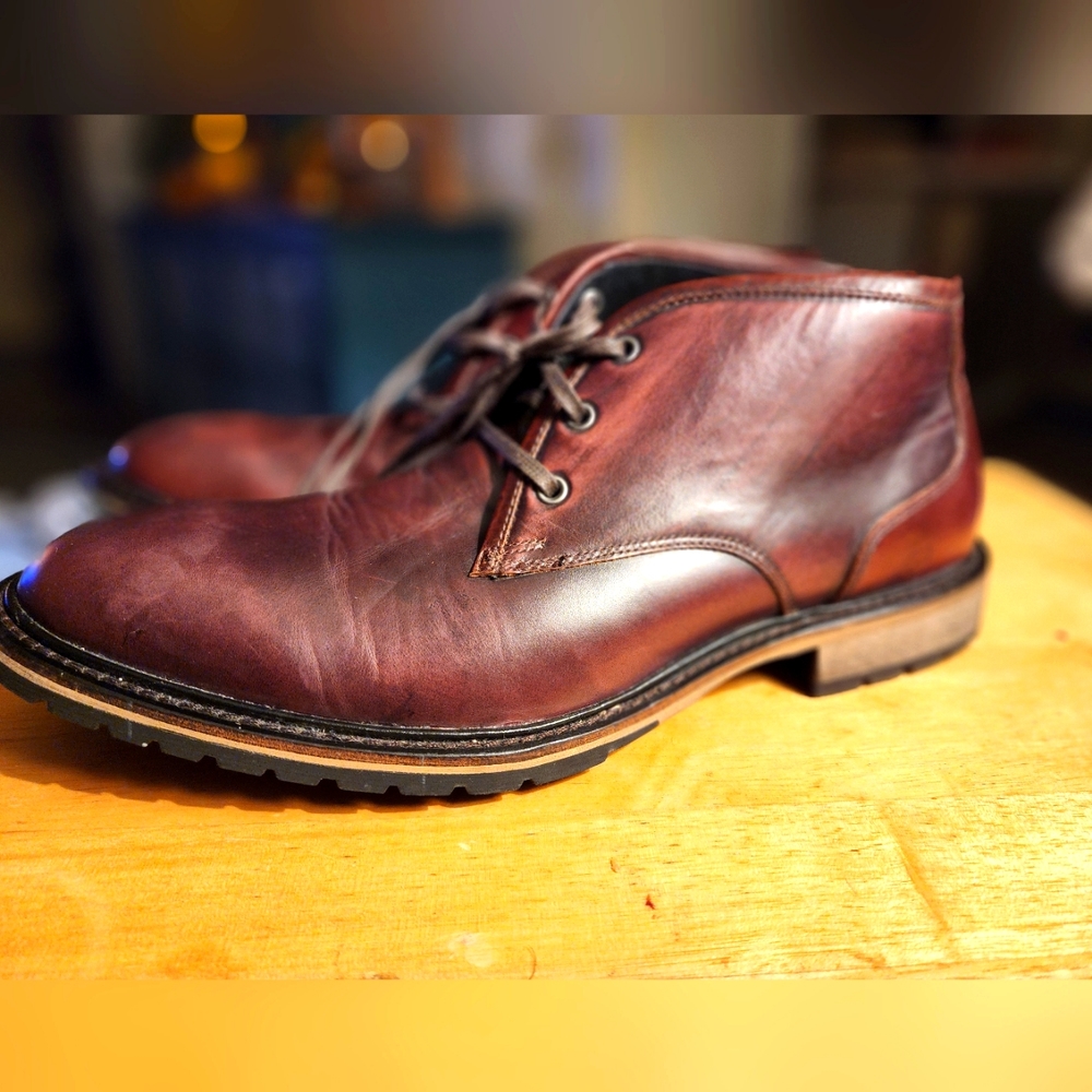 Andrew Marc Woodside Burgundy Deep Natural Leather Chukka Boot Mens